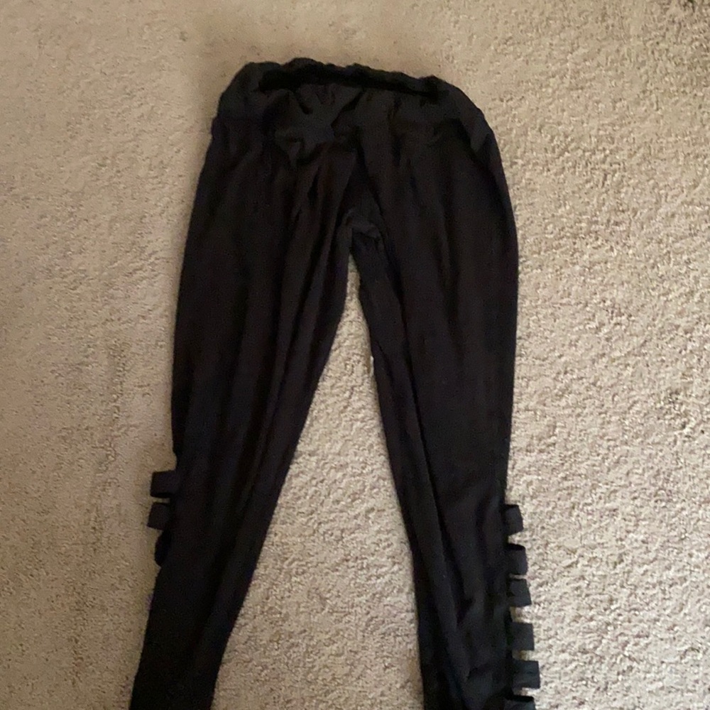 Black leggings